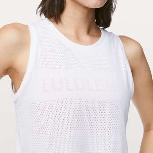 Lululemon Breeze By Muscle Crop Tank Top (White, Size 8)